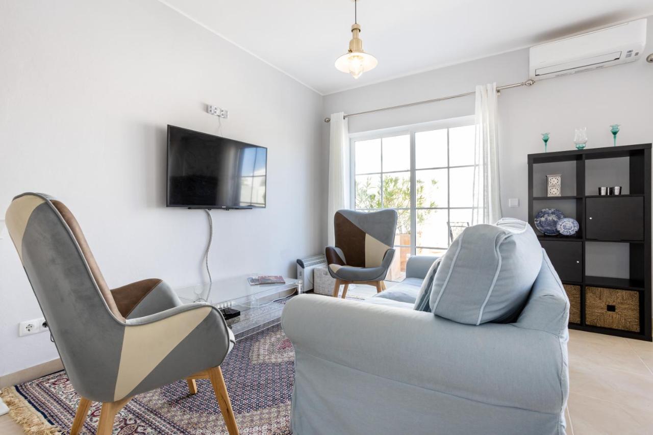 Newly Renovated 2 Bedroom Townhouse - Close To Salema Beach 外观 照片