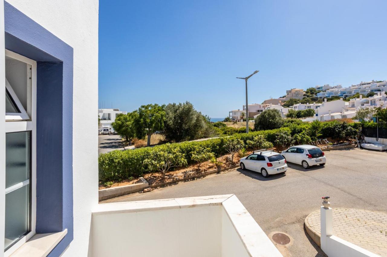 Newly Renovated 2 Bedroom Townhouse - Close To Salema Beach 外观 照片