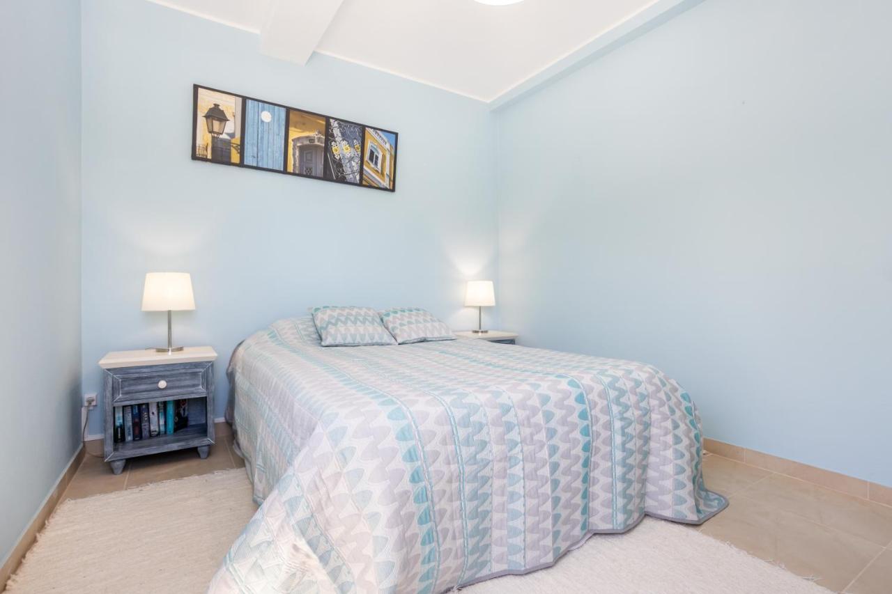 Newly Renovated 2 Bedroom Townhouse - Close To Salema Beach 外观 照片